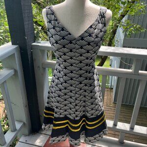Nine West Black & White A Line Dress with Gold Accent - Size 2